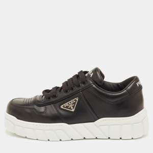 Pre Owned Prada Logo Plaque Size 41.5 Black Leather Lace Up Sneakers