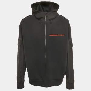 مملوكة مسبقًا جاكيت برادا سبورت تقني أسود بيوند ذا لاين مقاس كبير جداً - إكس إكس لارج