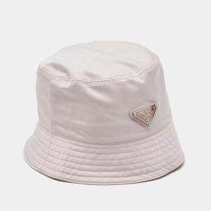 مملوكة مسبقًا Prada Pink Re-Nylon Triangle Logo Bucket Hat S