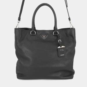 مملوكة مسبقًا Prada Vitello Dino Tote Bag Black Leather