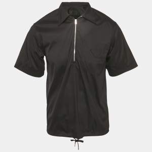 مملوكة مسبقًا قميص برادا بأكمام قصيرة قطن أسود بسحاب مقاس صغير جداً