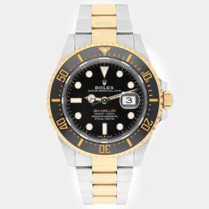 مملوكة مسبقًا Rolex Black 18k Yellow Gold Stainless Steel Sea-Dweller 126603 Automatic Men's Wristwatch 43 mm