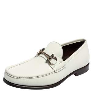 حذاء لوفرز سالفاتوري فيراغامو غانسيني بيت جلد محبب أبيض مقاس 42.5