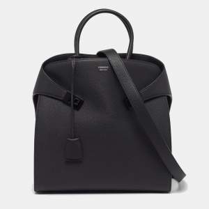 مملوكة مسبقًا Salvatore Ferragamo Hug Black Leather Tote