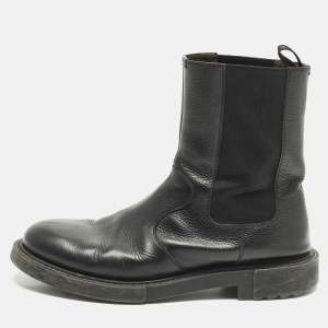 مملوكة مسبقًا بوت كاحل سالفاتوري فيراغامو مطاط وجلد أسود مقاس 42