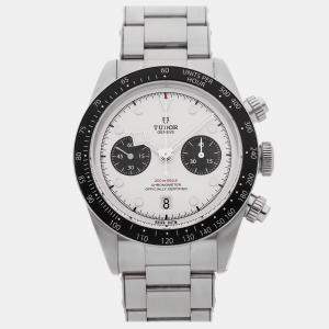 مملوكة مسبقًا ساعة يدوية تودور بلاك باي كرونوغراف 79360N مملوكة مسبقًا