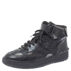 مملوكة مسبقًا حذاء رياضى فالنتينو مرتفع من أعلى مموه كاموفلاج كانفاس وجلد أسود مقاس 44