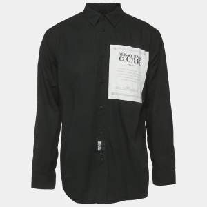 مملوكة مسبقًا قميص فيرساتشي جينز كوتور قطن أسود بطبعات مقاس كبير جدًا - إكس لارج