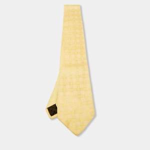 مملوكة مسبقًا Versace Yellow Greca Pattern Silk Tie