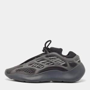 Pre Owned Yeezy x Adidas Black Mesh Yeezy 700 V3 Alvah Sneakers Size 40 2/3