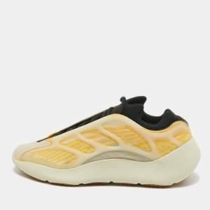 Pre Owned Yeezy x Adidas Tricolor Mesh and Rubber 700 V3 Mono Safflower Sneakers Size 47 1/3