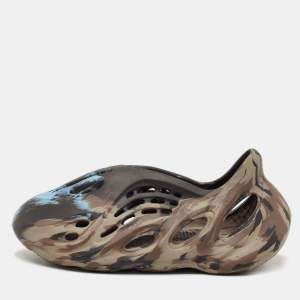 Pre Owned Yeezy x Adidas Multicolor Rubber Foam RNR Slip On Sneakers Size 39