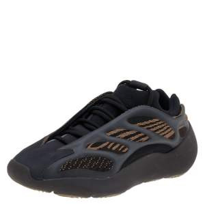 حذاء رياضي ييزي x أديداس 700 ڨي3 كلاي براون يوريثين وشبك بني مقاس 42 2/3 