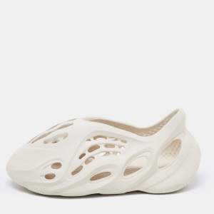 Pre Owned Yeezy x Adidas Cream Foam RNNR Sand Sneakers Size 42 2/3