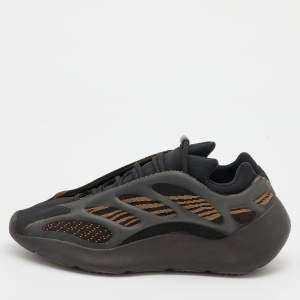 Pre Owned Yeezy x Adidas Black/Brown Knit Fabric and Polyurethane 700 V3 Clabro Sneakers Size 42