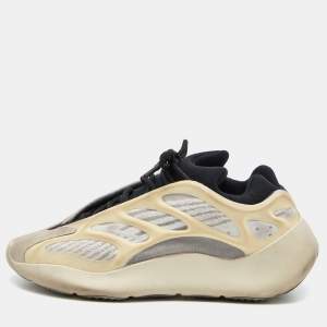 Yeezy x Adidas Beige/Grey Mesh and Rubber Yeezy 700 V3 Azael Sneakers Size 39 1/3