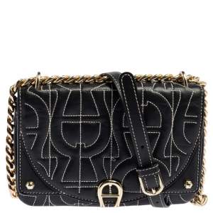 Pre Owned Aigner Black Leather Diadora Shoulder Bag