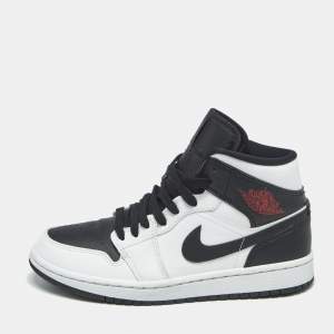 Air Jordans Black/White Leather Jordan 1 Mid Reverse Black Toe Sneakers Size 38.5