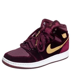 Air Jordans 1 Retro Night Maroon Velvet Heiress Sneakers (GS) Size 38