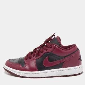 Air Jordans Black/Burgundy Leather Air Jordan 1 Sneakers Size 38.5