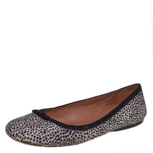 Alaia White/Black Calf Hair Ballet Flats Size 40