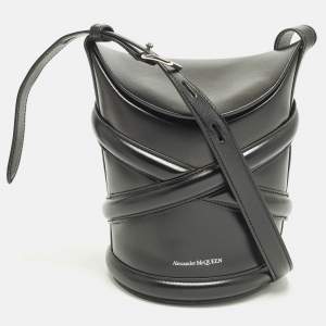 Pre Owned Alexander McQueen The Curve Black Leather Bucket Bag