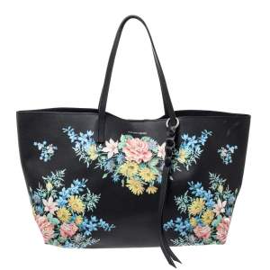 مملوكة مسبقًا Alexander McQueen Black Floral Print Leather Shopper Tote