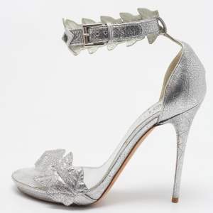 Alexander McQueen Metallic Silver Textured Leather Ivy Leaf Embellished Open Toe Sandals Size 36.5