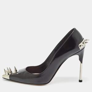 Alexander McQueen Black Leather Spike Pointed Toe Pumps Size 39