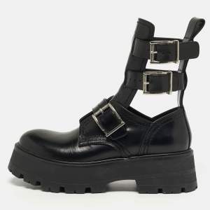 مملوكة مسبقًا Alexander McQueen Size 37.5 Black Leather Ankle Length Boots