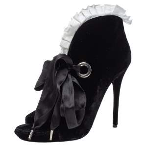 Pre Owned Alexander McQueen Black/White Velvet And Fabric Pleat Trim Bow Ankle Booties Size 38