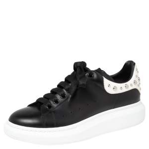 Pre Owned Alexander McQueen Black/White Leather Oversized Studded Sneakers Size 42