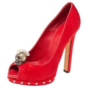 Pre Owned Alexander McQueen Red Calf Hair Embellished Skull Peep-Toe Pumps Size 38