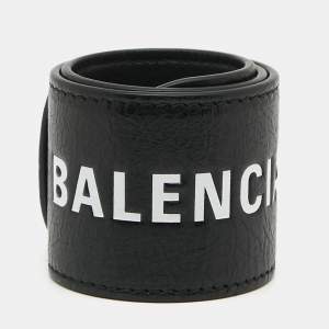 مملوكة مسبقًا Balenciaga Black Textured Leather Cycle Bracelet