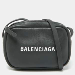 Pre Owned Balenciaga Grey Leather Extra Small Everyday Camera Bag