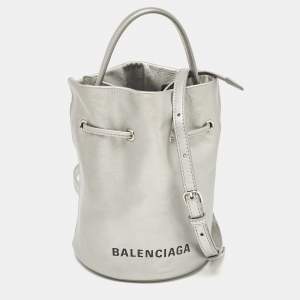 Pre Owned Balenciaga Silver Leather XS Everyday Bucket Bag