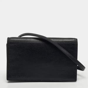 مملوكة مسبقًا حقيبة كروس بودي جلد سوداء بالنسياغا فلاب