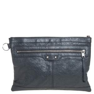 مملوكة مسبقًا Balenciaga Grey Leather Arena Classic Clip M Clutch