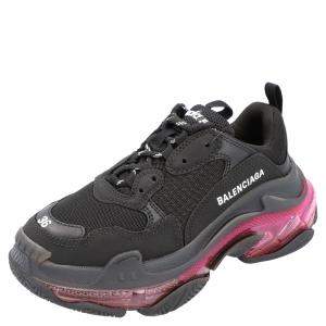 Pre Owned حذاء رياضي بالنسياغا تريبل إس نعل شفاف أسود/وردي مقاس 39