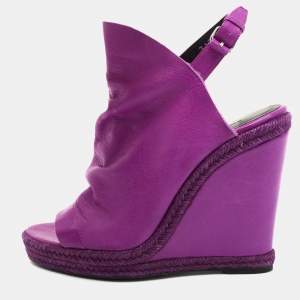 مملوكة مسبقًا Balenciaga Purple Leather Glove Wedge Sandals Size 39