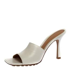Pre Owned Bottega Veneta White Leather Square Toe Slide Sandals Size 37.5
