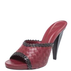 Pre Owned Bottega Veneta Burgundy/Black Intrecciato Leather Open Toe Slide Sandals Size 39