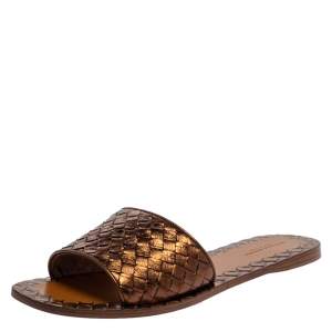 Pre Owned Bottega Veneta Brown Metallic Intrecciato Leather Flat Slides Size 39