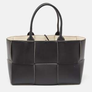 Pre Owned Bottega Veneta Black Intreccio Leather Small Arco Tote