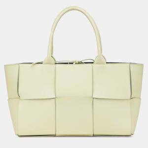 Bottega Veneta Cream Small Lambskin Intrecciato Arco Tote
