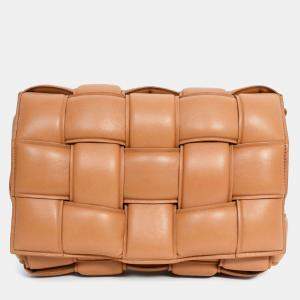 مملوكة مسبقًا Bottega Veneta Camel Padded Cassette Crossbody Bag