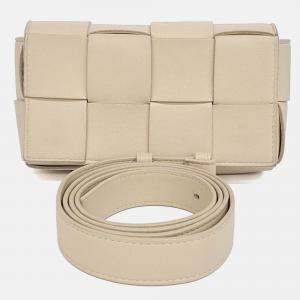 مملوكة مسبقًا حقيبة خصر بوتيغا فينيتا كاسيت جلد بيج