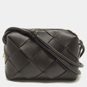 مملوكة مسبقًا Bottega Veneta Cassette Small Dark Brown Leather Camera Crossbody Bag