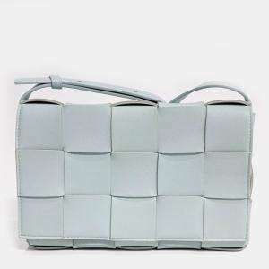 Pre Owned حقيبة كاسيت جلد أزرق بوتيغا فينيتا