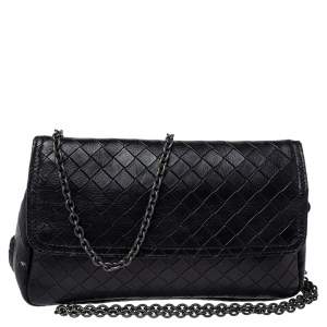 Pre Owned Bottega Veneta Black Intrecciato Leather Flap Zip Detail Crossbody Bag
